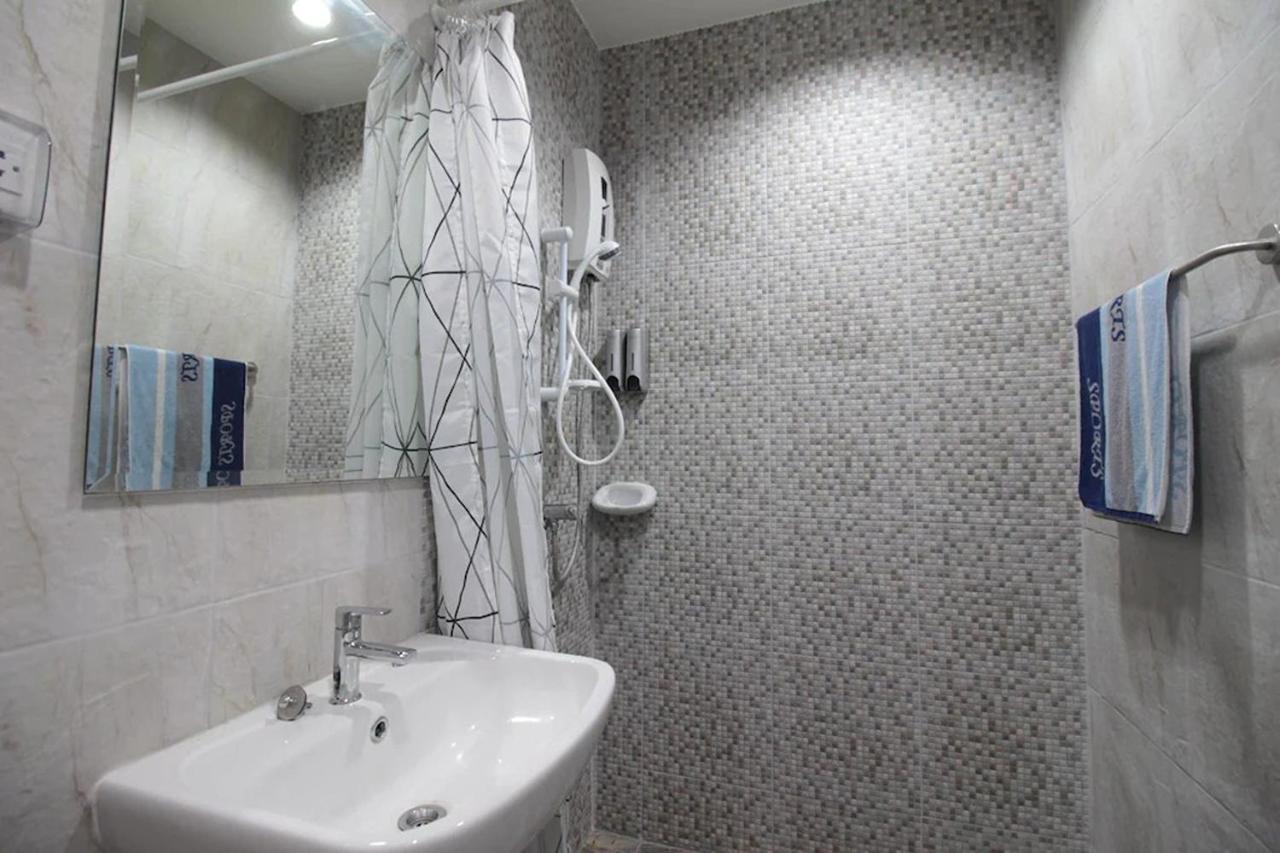R 17 Living Hotel Бангкок Экстерьер фото