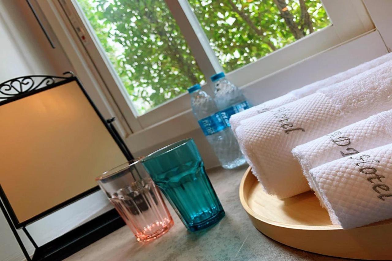 R 17 Living Hotel Бангкок Экстерьер фото
